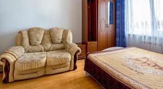 Гостиница Guest House Georgy Геленджик Двухместный номер с 1 двуспальной кроватью и дополнительной кроватью-5